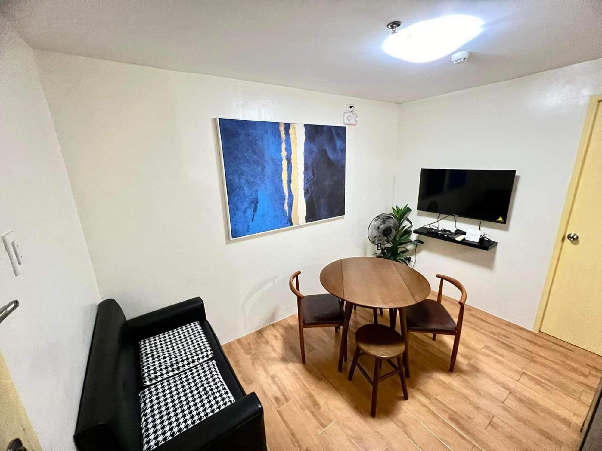 Davao Condo 2Br Pool Wifi Netflix Exterior photo